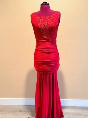 Red Lace-Top Maxi Evening Gown by
